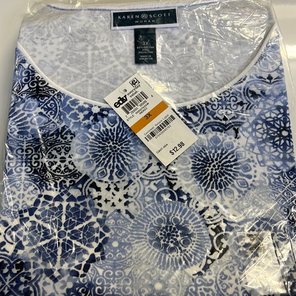 Karen Scott cute summer top!